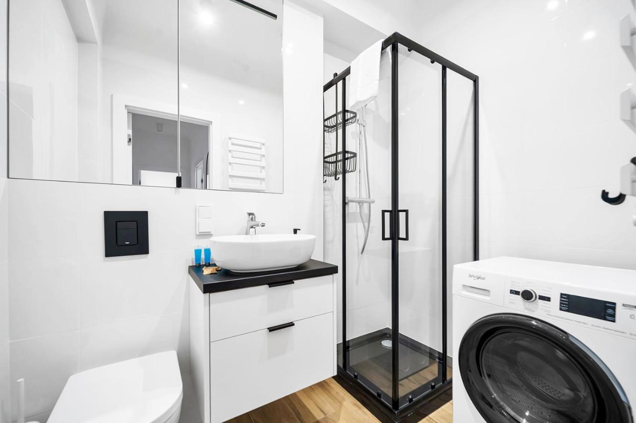 Dzielna Standard Apartment Warszawa Eksteriør billede