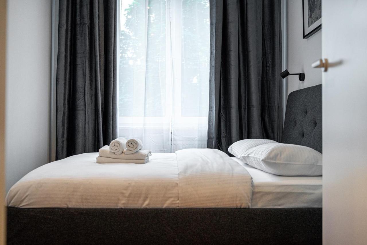 Dzielna Standard Apartment Warszawa Eksteriør billede